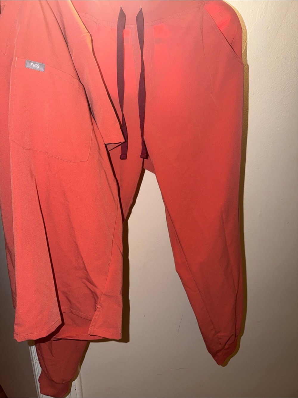 FIGS Womenโs Joggers Scrub Set